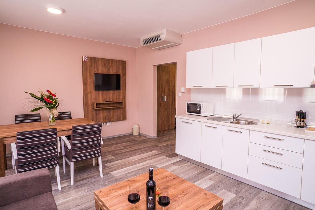B&B Villa Angy Korenica Exteriér fotografie