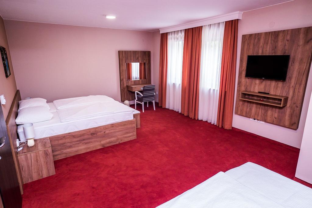 B&B Villa Angy Korenica Exteriér fotografie