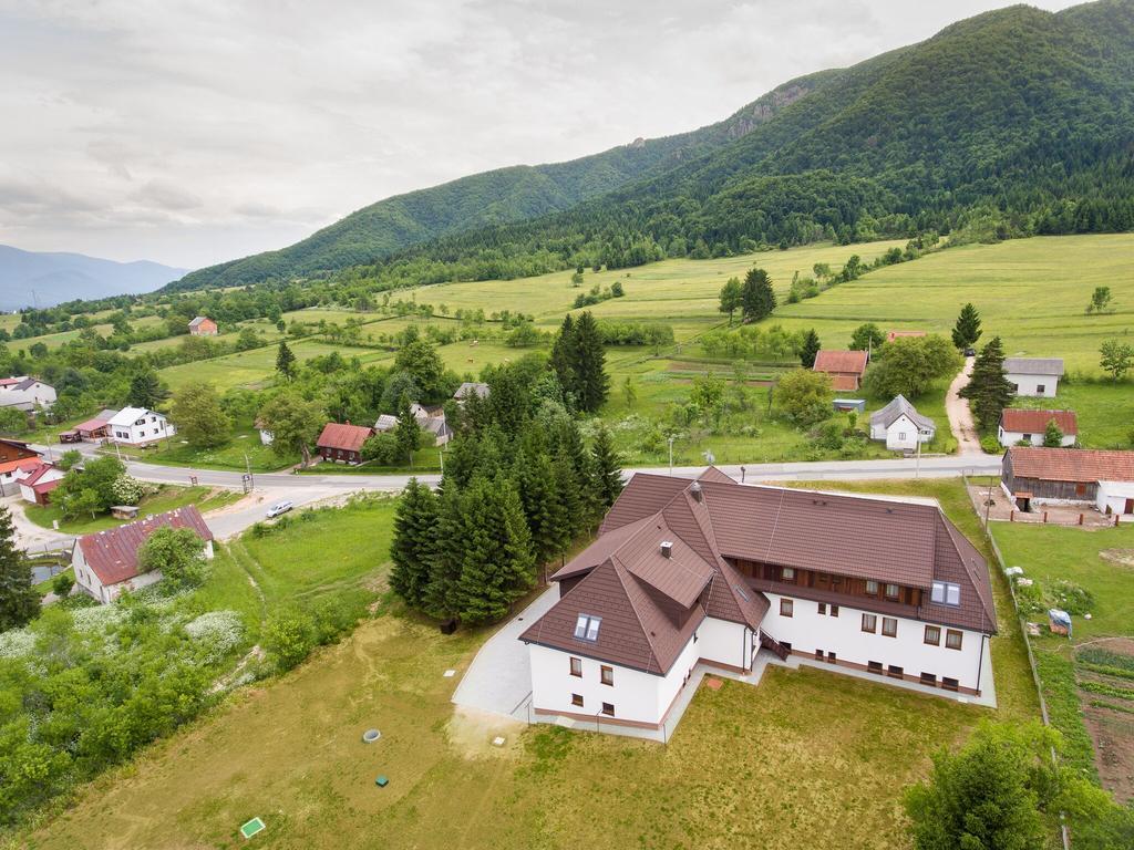 B&B Villa Angy Korenica Exteriér fotografie