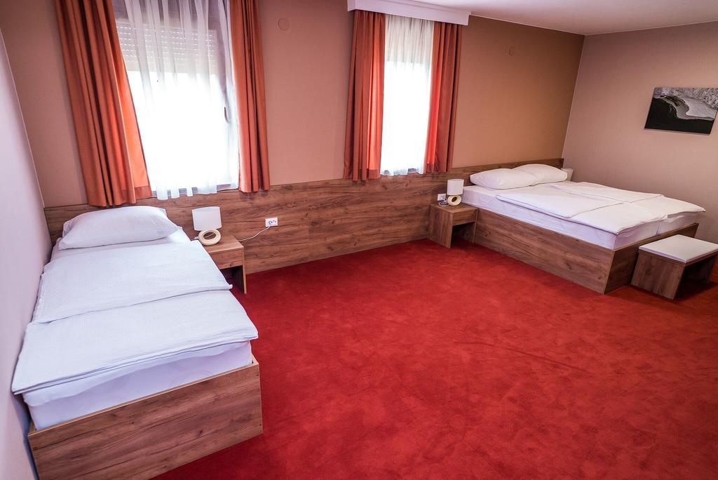 B&B Villa Angy Korenica Exteriér fotografie